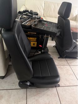 Corbeau  sport seats