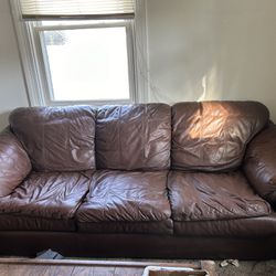 Leather Sofa/Loveseat Set