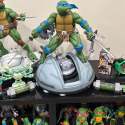 LEONARDO TMNT PCS SIDESHOW STATUE  Teenage Mutant Ninja Turtles 
