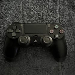 PS4 Controller
