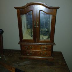 Antique  Jewelry  Box 