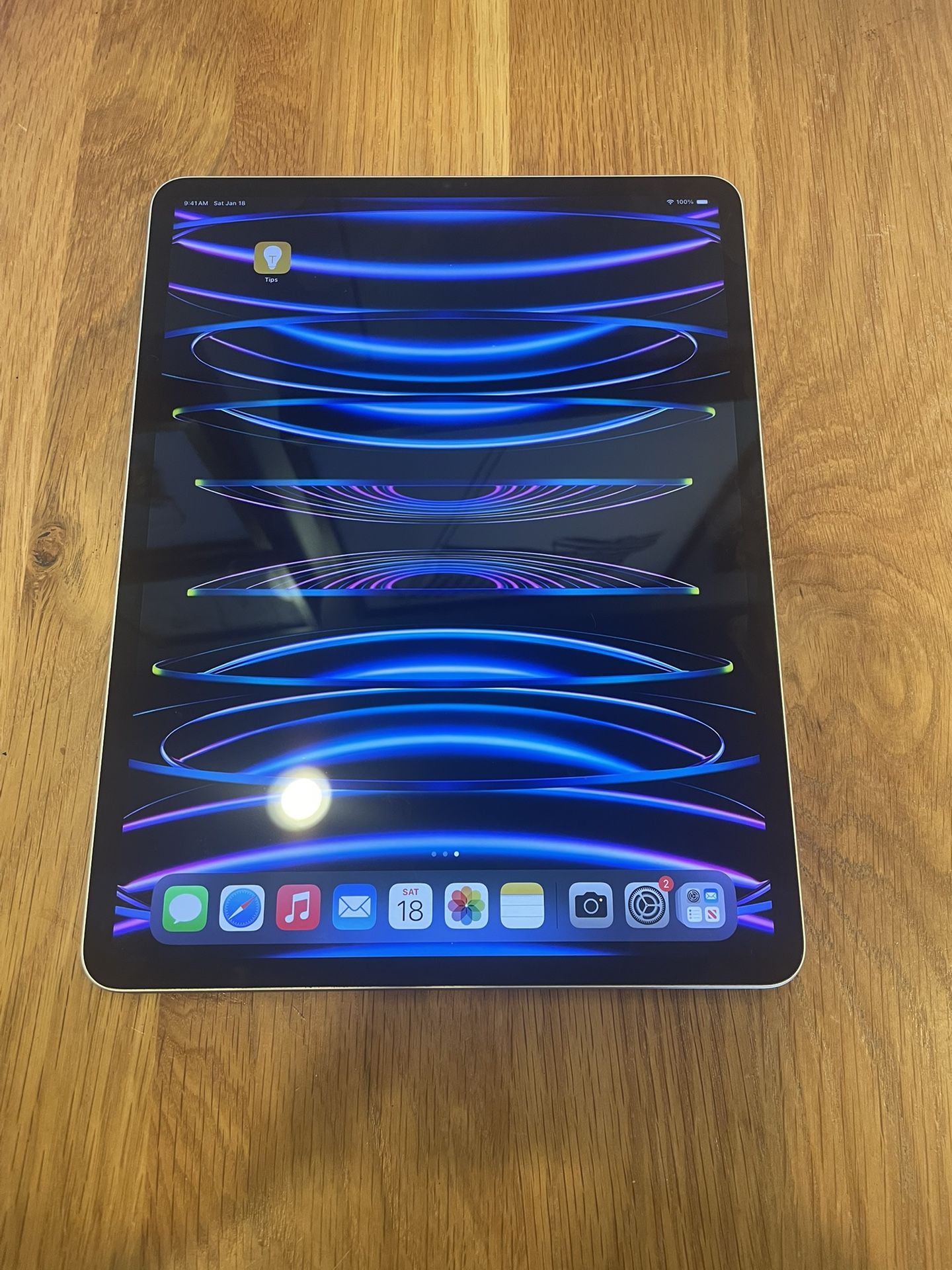 Unlocked iPad Pro 12.9’ M2 Chip 6th Gen ( 2022) WiFi 256 GB- Silver- No Keyboard Included