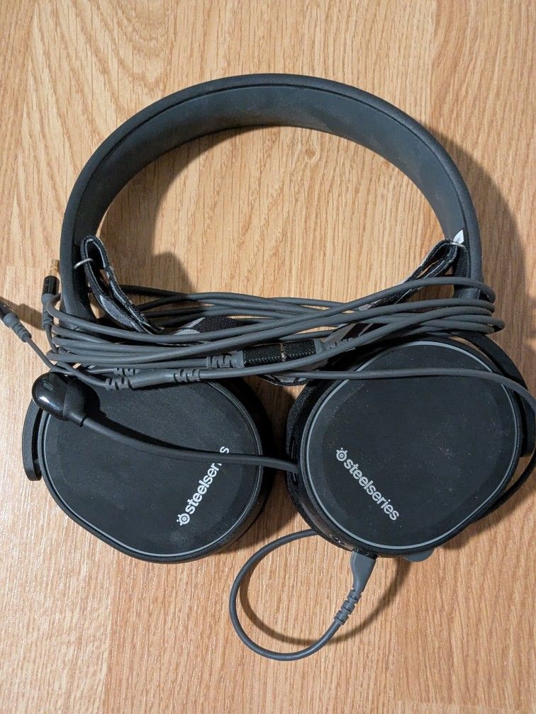 SteelSeries Wired Gaming Headset