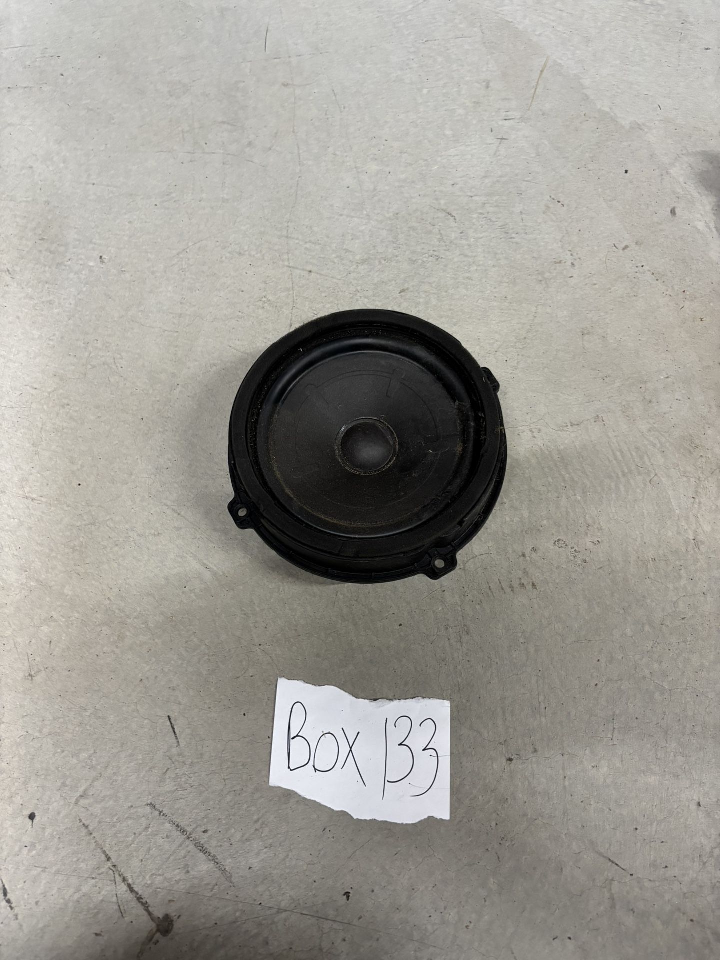 2019-2021 KIA FORTE REAR LEFT DRIVER SIDE DOOR AUDIO SPEAKER 96330-M6000 OEM