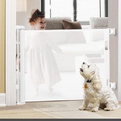 Retractable Safety Gate, Extra Wide Indoor Pet Gate. 59” W.  34” height 