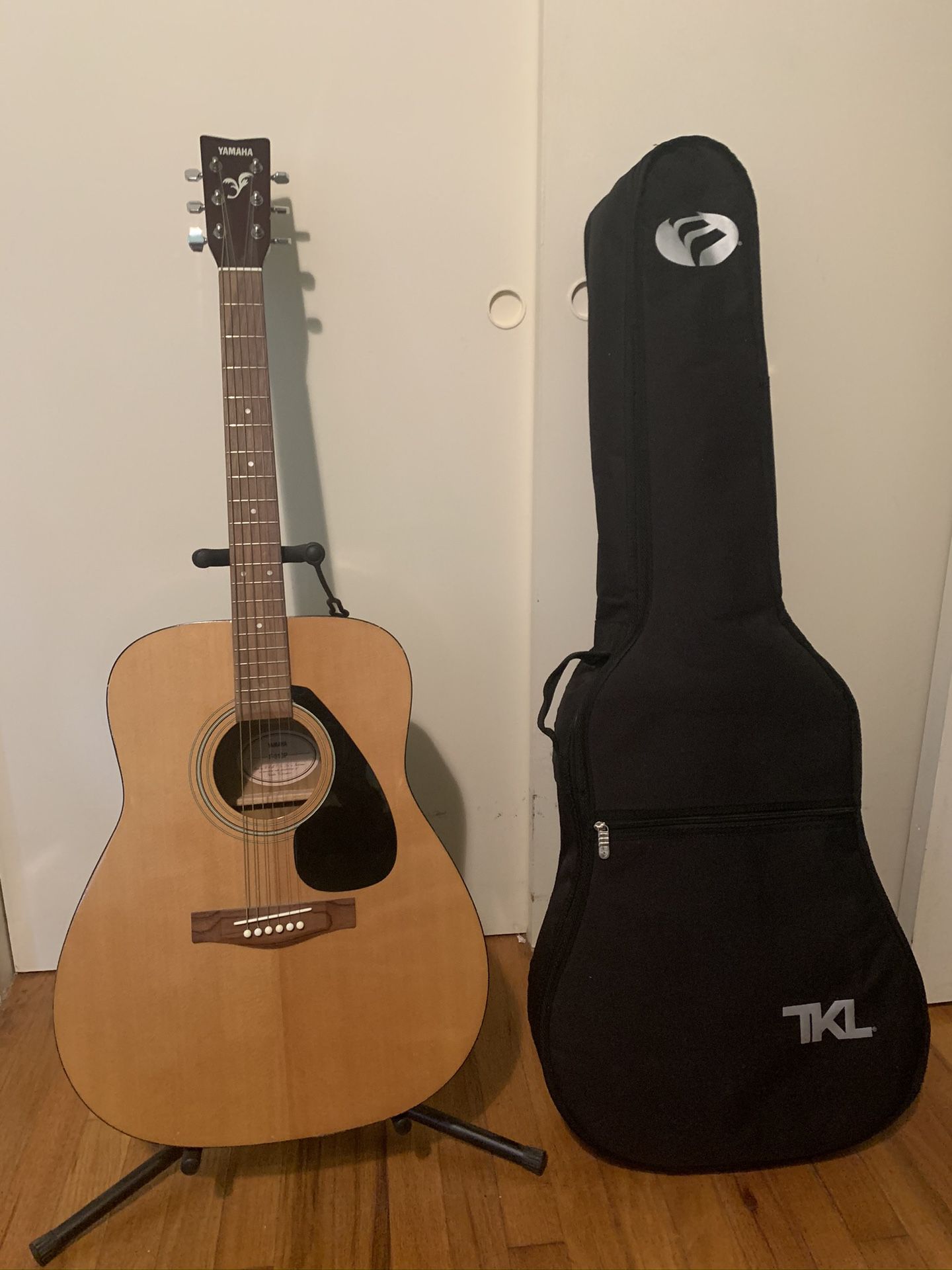 Yamaha Acoustic Guitar F-310 P (Gig Bag Included)