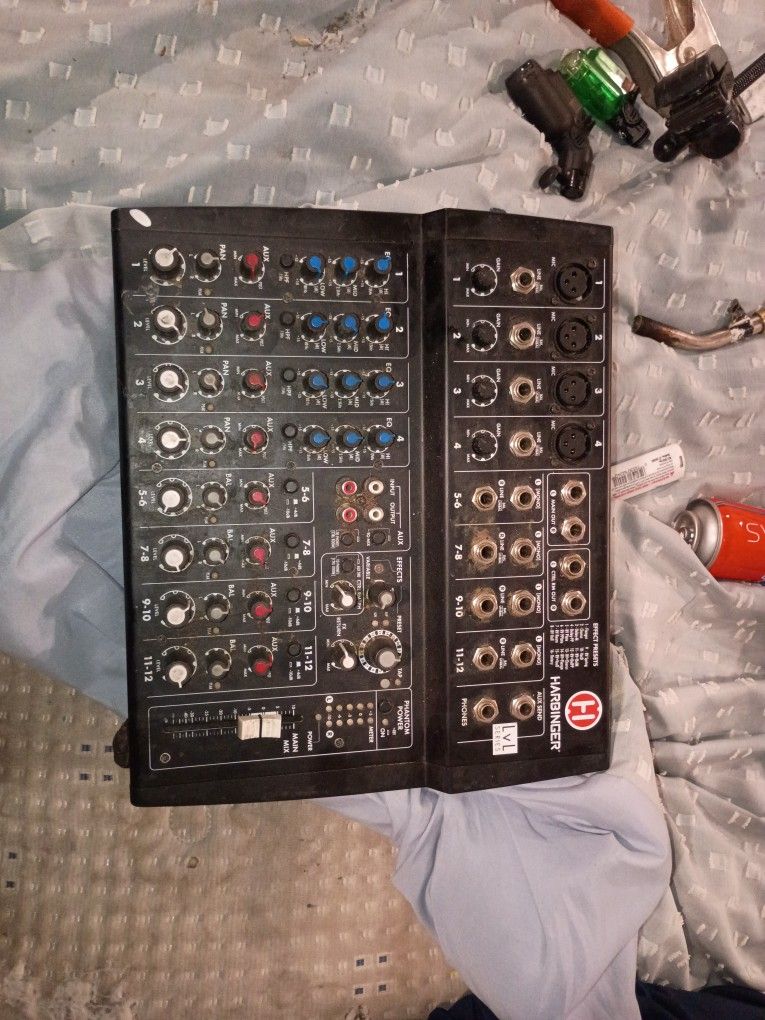 Harbinger LvL Series Mixer