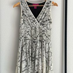 Women’s Short Lace Dress