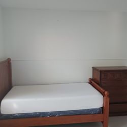 Twin Bed 