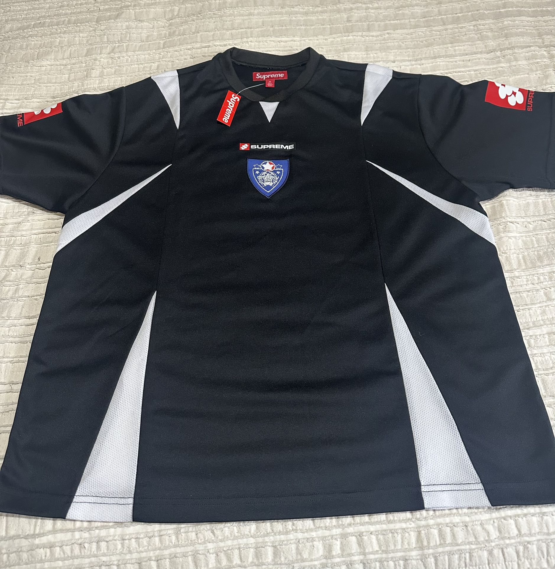 Supreme Crest Soccer Jersey size medium 