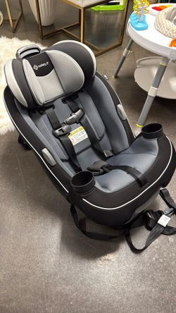 Safety 1st Grow and Go All-in-One Slim Convertible Car Seat
