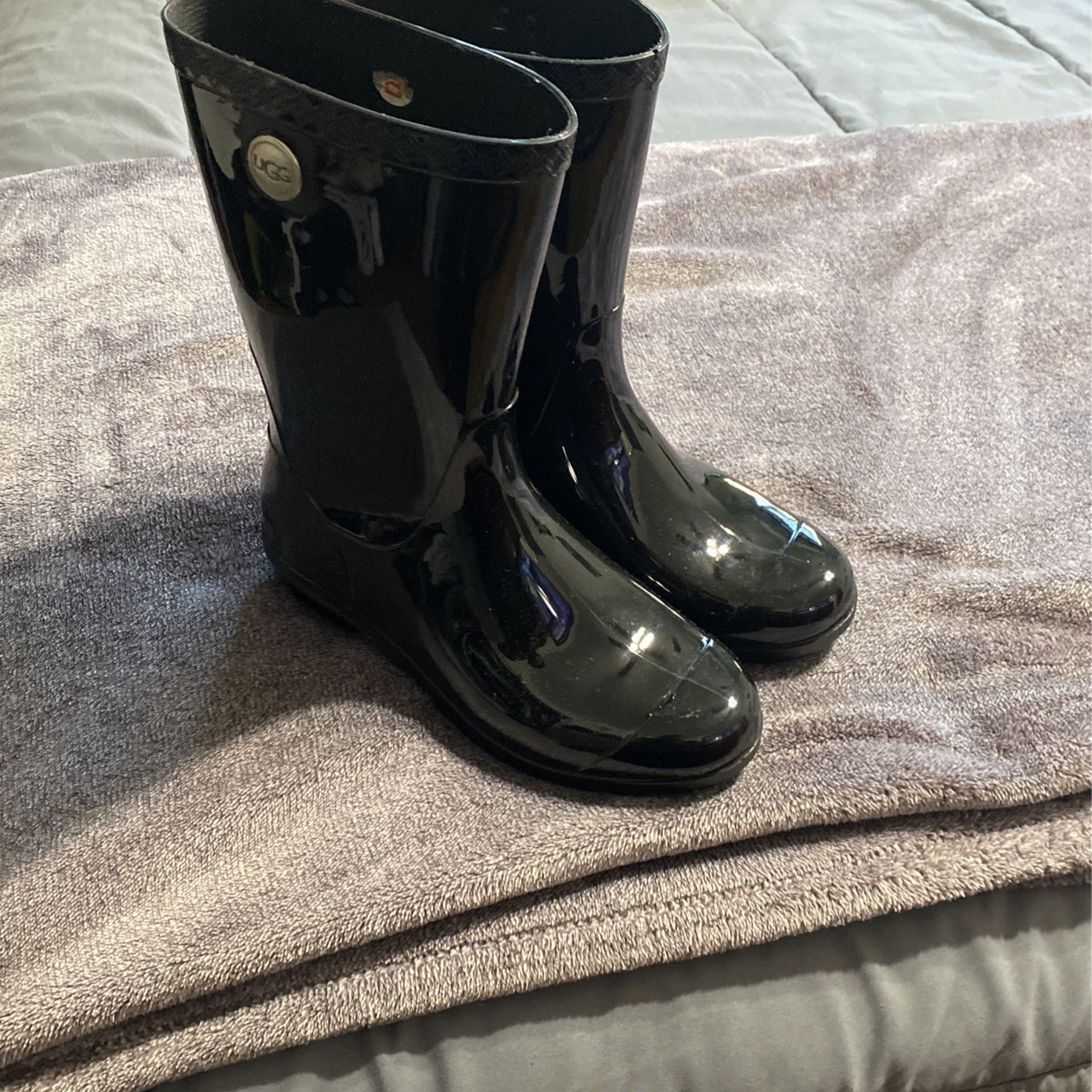 Ugg Rain Boots Size 6