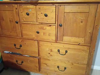 Free dresser