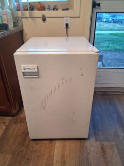 Absocold Mini Fridge White Compact Refrigerator