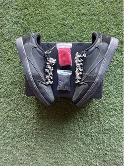 Travis Scott Jordan 1 “Phantom”