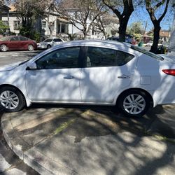 2015 Nissan Versa 