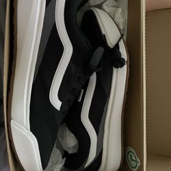 Vans Mte Ultrarange 2.0 RW Size 11 