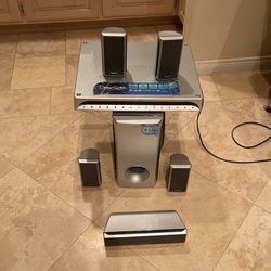 Sony sound system 5 Speakers and Buffer