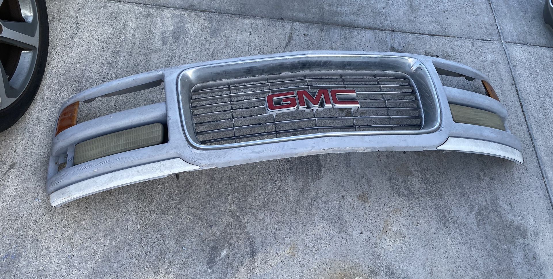 GMC Front Grille With Emblem Fit For 1996 Savana