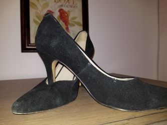 Fitzell Black Suede Pumps Heels Shoes Size 5.5M