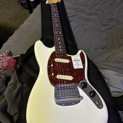 Japanese Traditional Fender Mustang