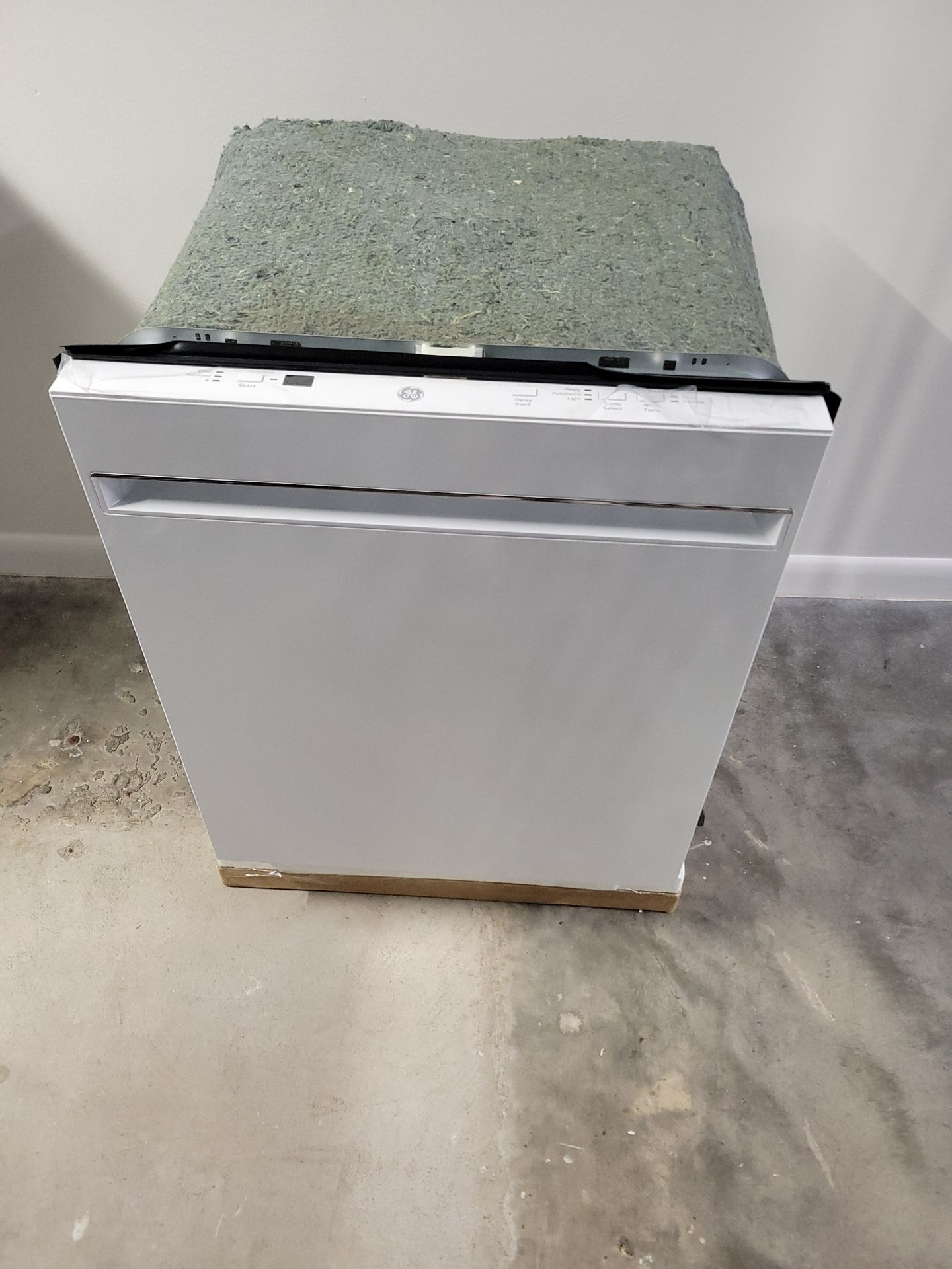 New GE Dishwasher