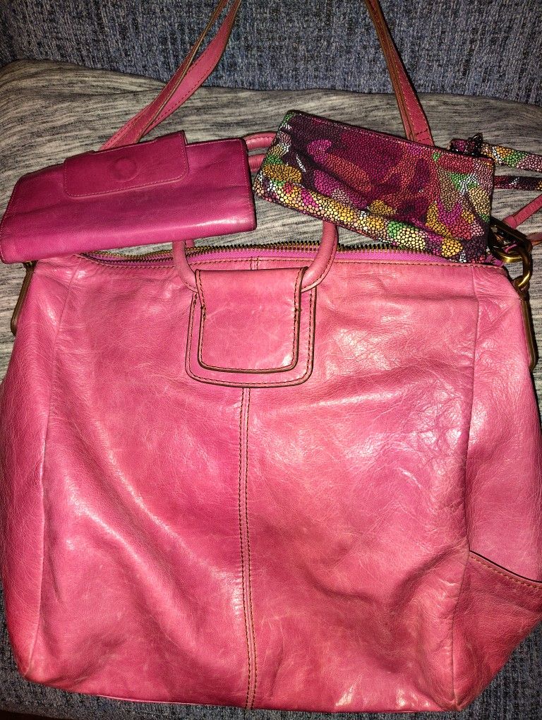 Pink HOBO Sheila Tote With Matching Wallet And Wristlet
