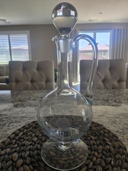 BEAUTIFUL CRYSTAL DECANTER