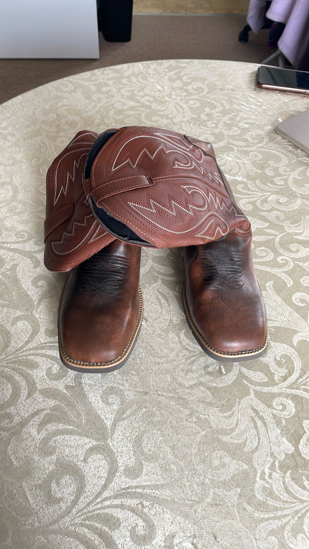 Men’s Cowboy Boots – New – Size 8.5 US (26.5 cm)