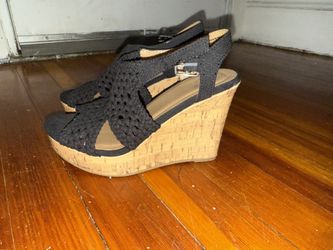 Women’s platform shoes
