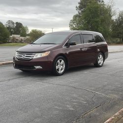 2011 HONDA ODYSSEY TOURING