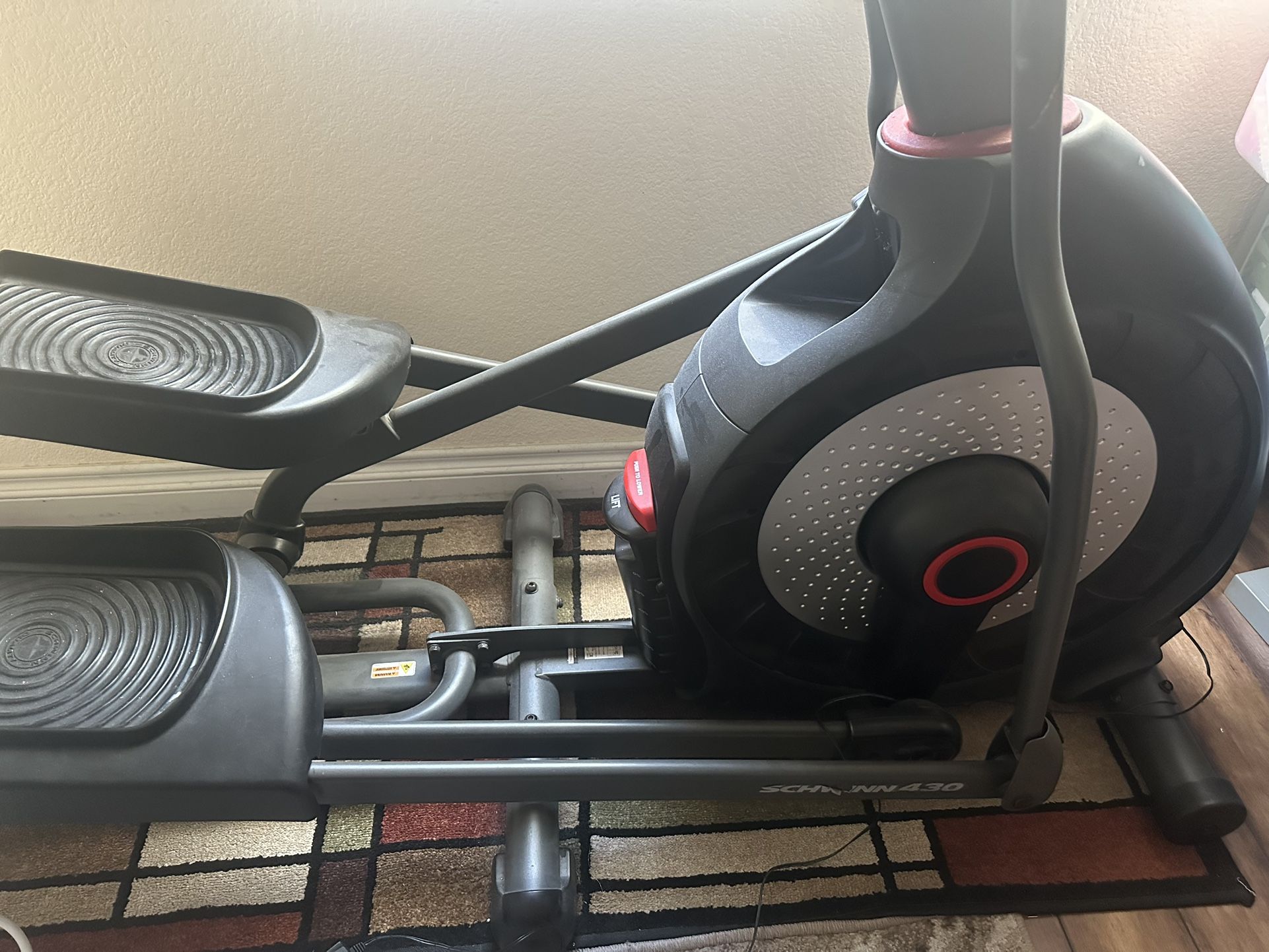 Schwinn 430 elliptical