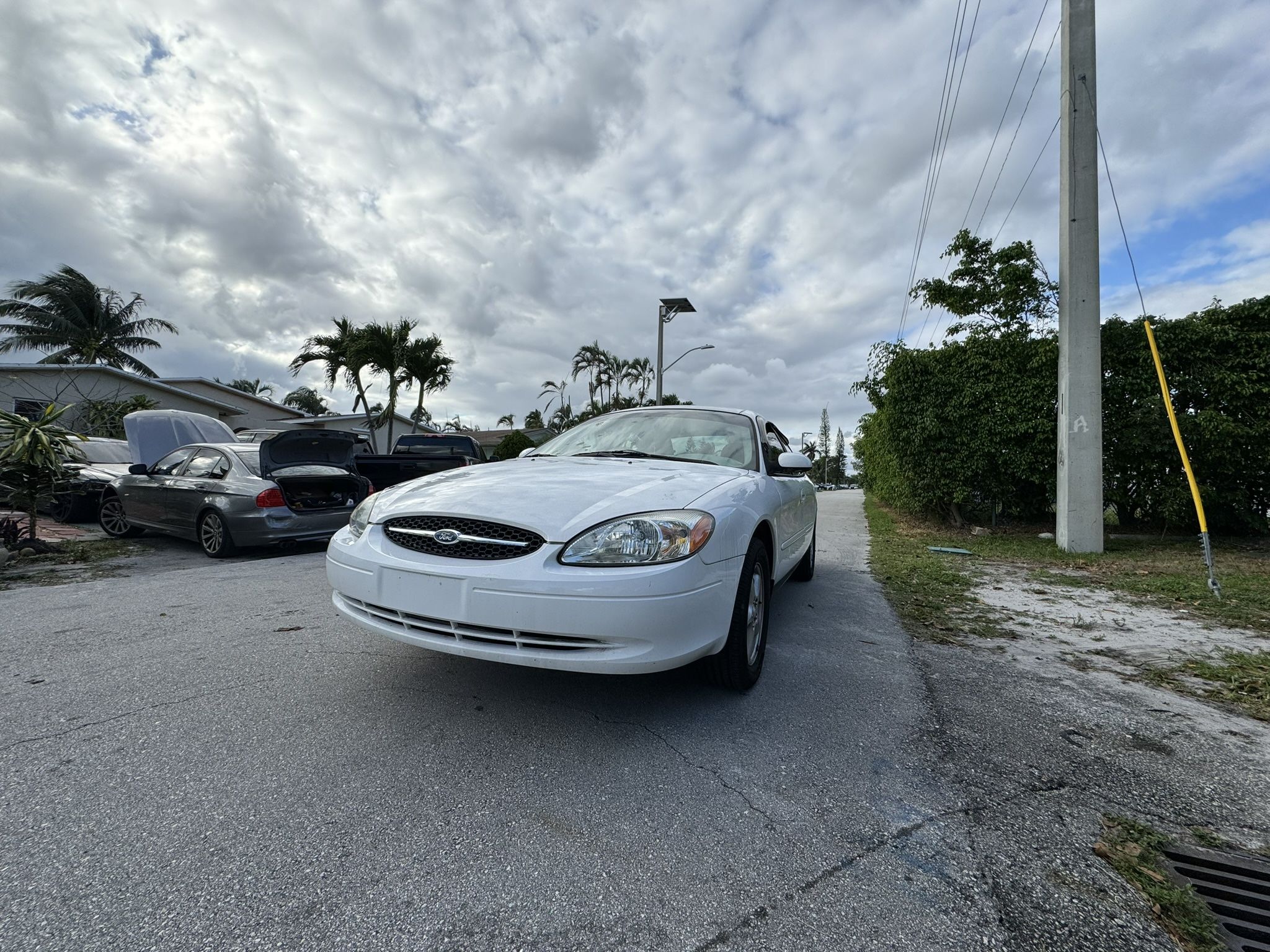 Ford Taurus V6