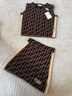 Brand new with tags authentic fendi 2 piece set for girls (size 4 years)  Price $100   Pick up near 51st ave and greenway rd in Glendale. I can delive