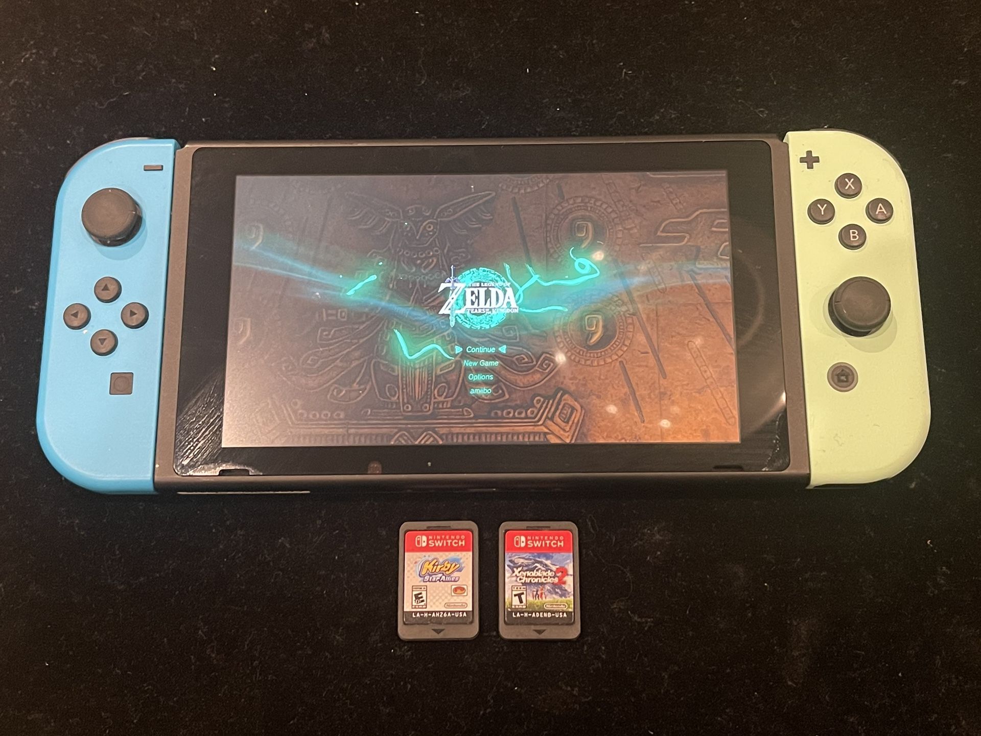 Nintendo Switch 32GB Console Neon Green Blue Joy-Cons+ 2 Games