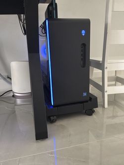 Alienware Aurora R16 Gaming PC: i9-14900F, RTX 4080 SUPER, 32GB DDR5, 1TB SSD