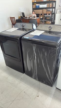 Get $1050 Off MSRP 🏷️📉 on Non-Stackable, Black GE Profile Top Load Set of 5 cu ft Washer & 7.4 cu ft Electric Dryer, EnergyStar-Certified