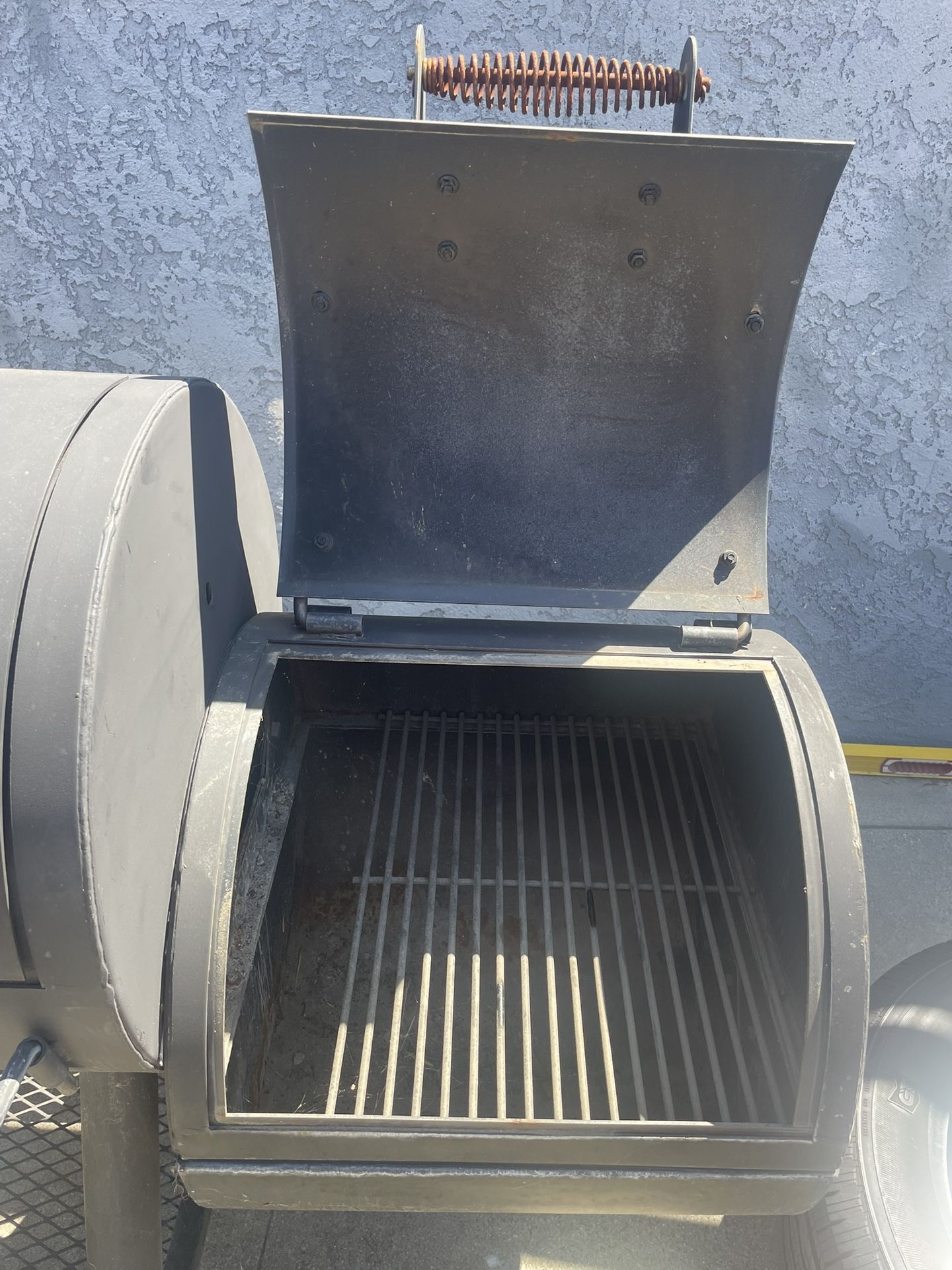 OKLAHOMA JOE'S Charcoal Smoker/Grill in Black