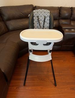 FISHER PRICE HIGH CHAIR