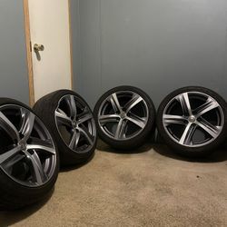 4 Grey JWL Oem Factory Lexus Is (contact info removed) 18x8 1/2 J BFD 5x114 Rims with 225/40ZR18 92Y M+S Tires