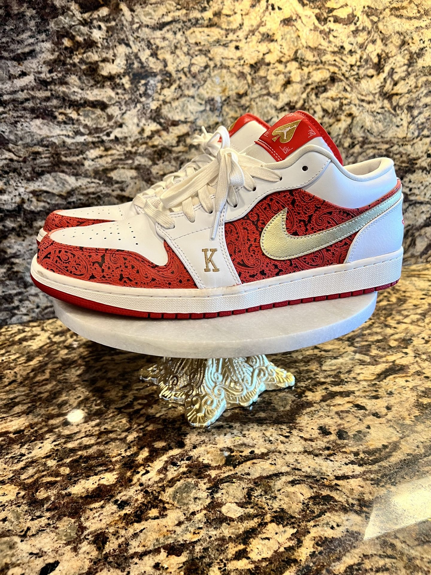 Jordan 1 Spades Low (Size 13)