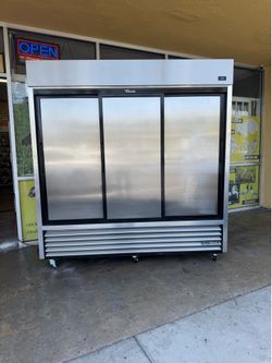 True commercial refrigerator LED