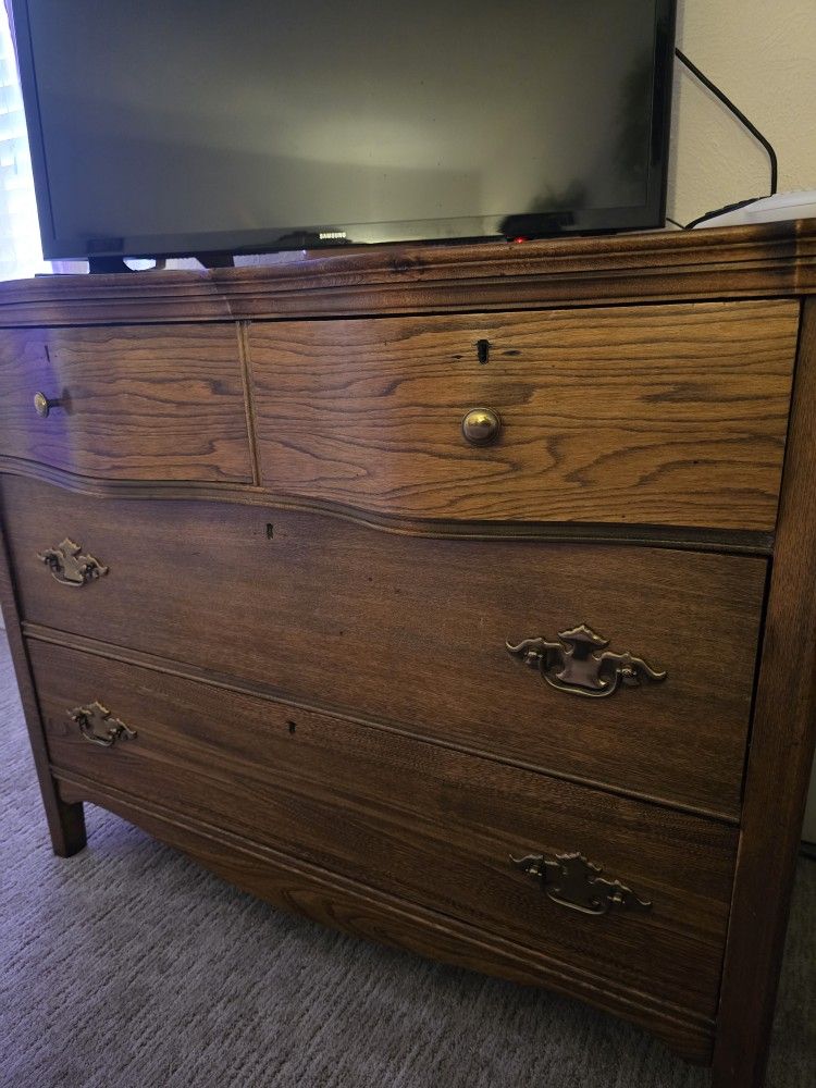 Antique Dressers