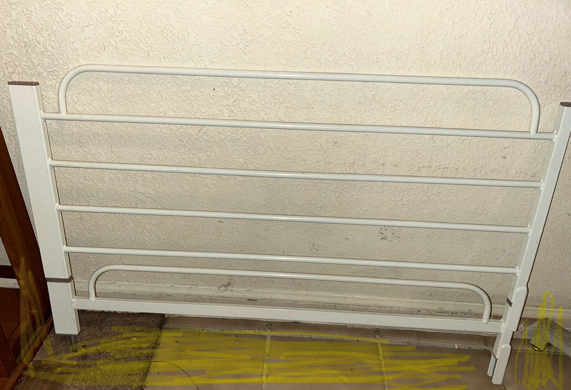 Freeee! Half Of A Gate