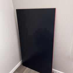 Ikea gaming desk (red and black)