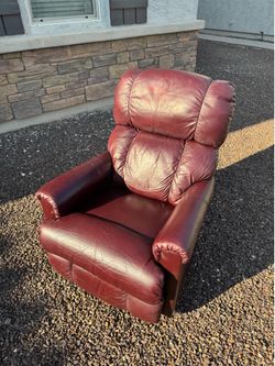 Burgundy Leather Swivel Recliner – Super Comfy!