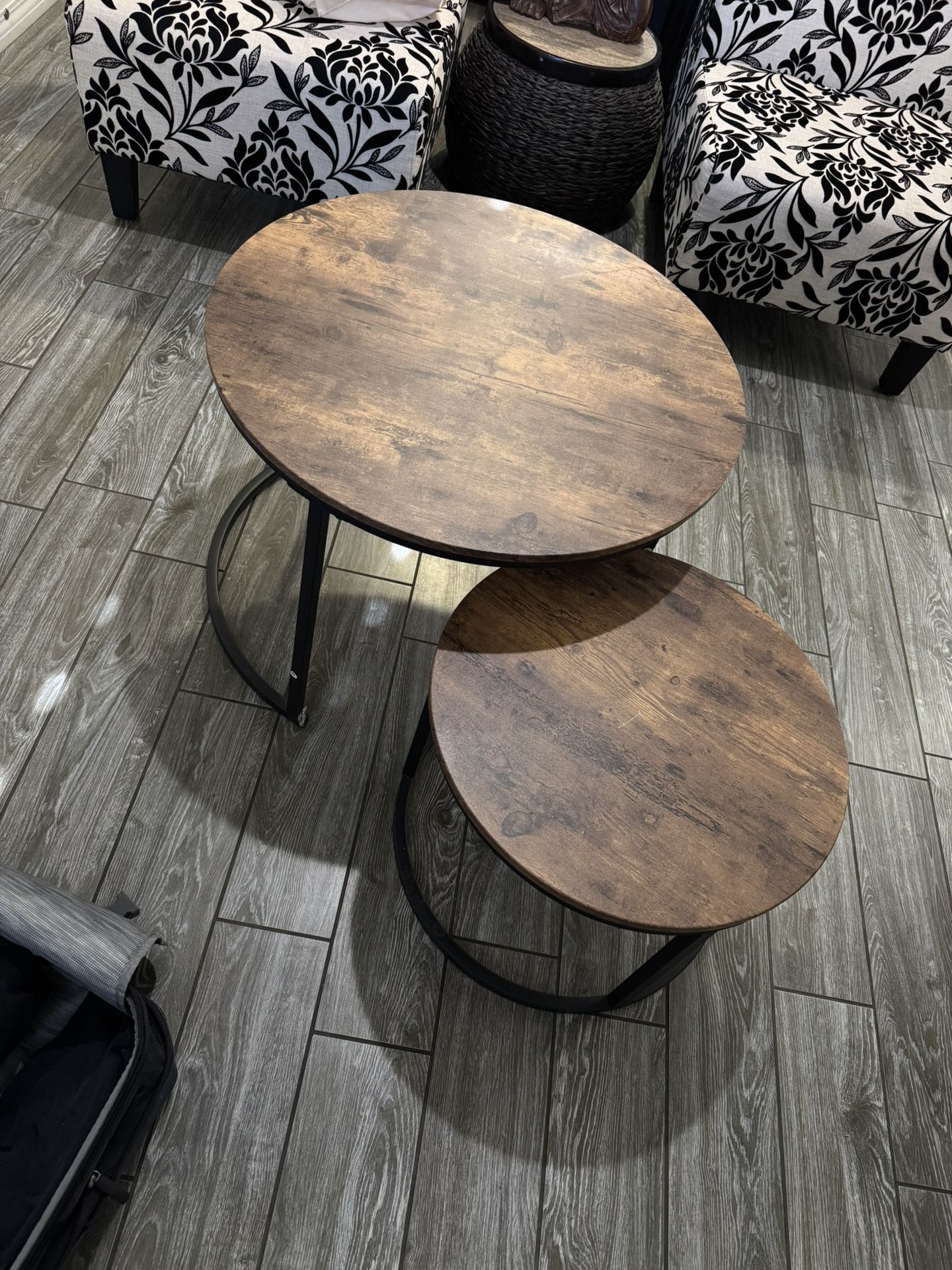 Move Out Sale: Side table Set of 2