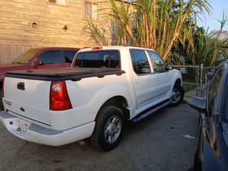 2004 Ford Explorer Sport Trac