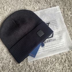 LV Checkered Beanie (metal Piece)