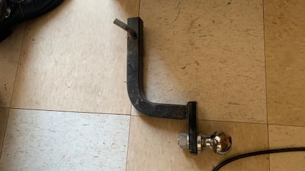 SMALL CAR TOW HITCH